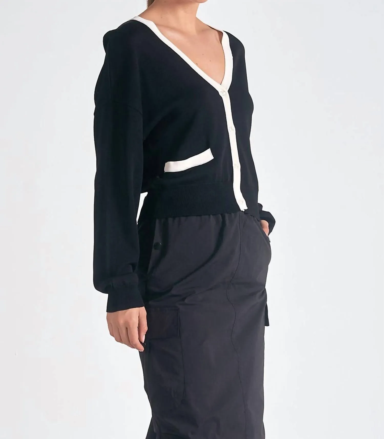 Accent Trimmed Cardigan In Black / White