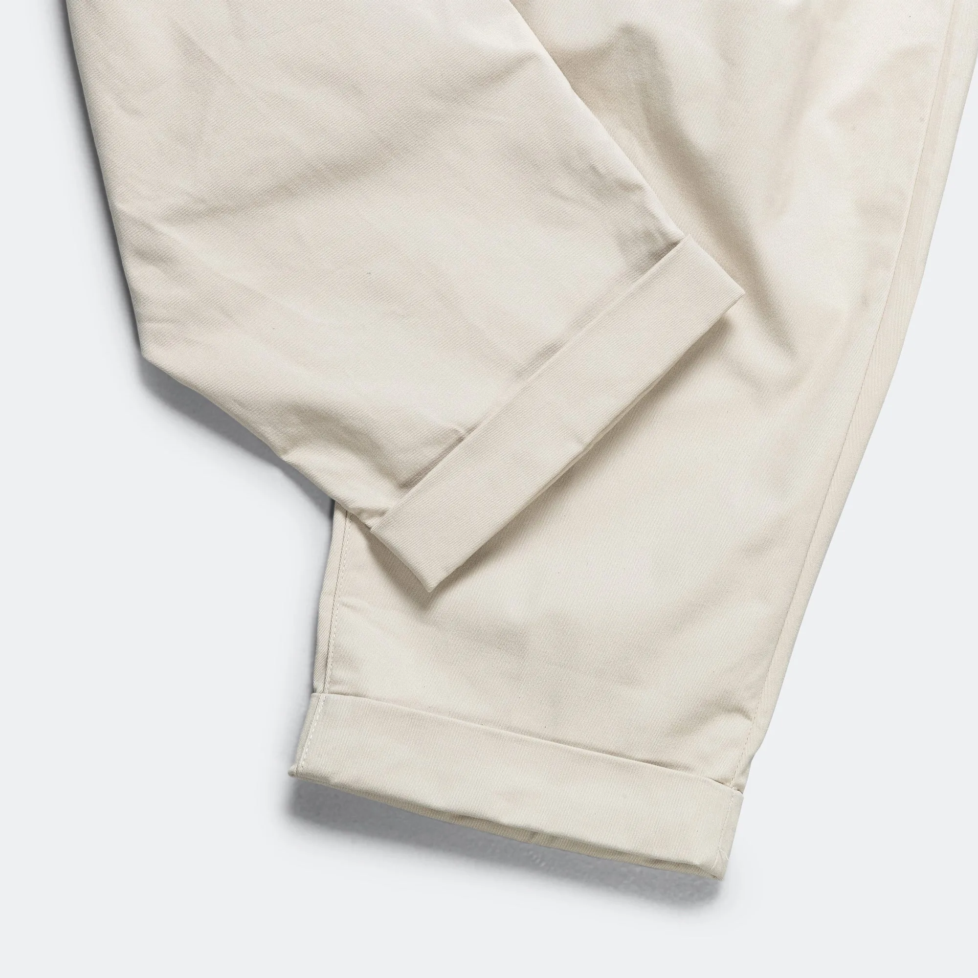 Beams Clothing 2 Pleats Trousers Twill - Cement
