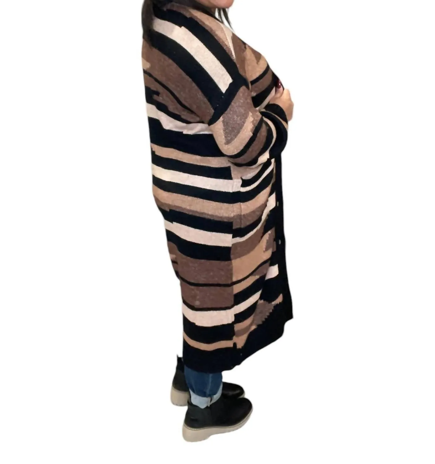 Buttoned Sweater Cardigan In Black/brown
