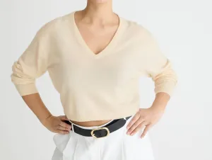 Cashmere Relaxed Cropped V-Neck Sweater In Heather Muslin