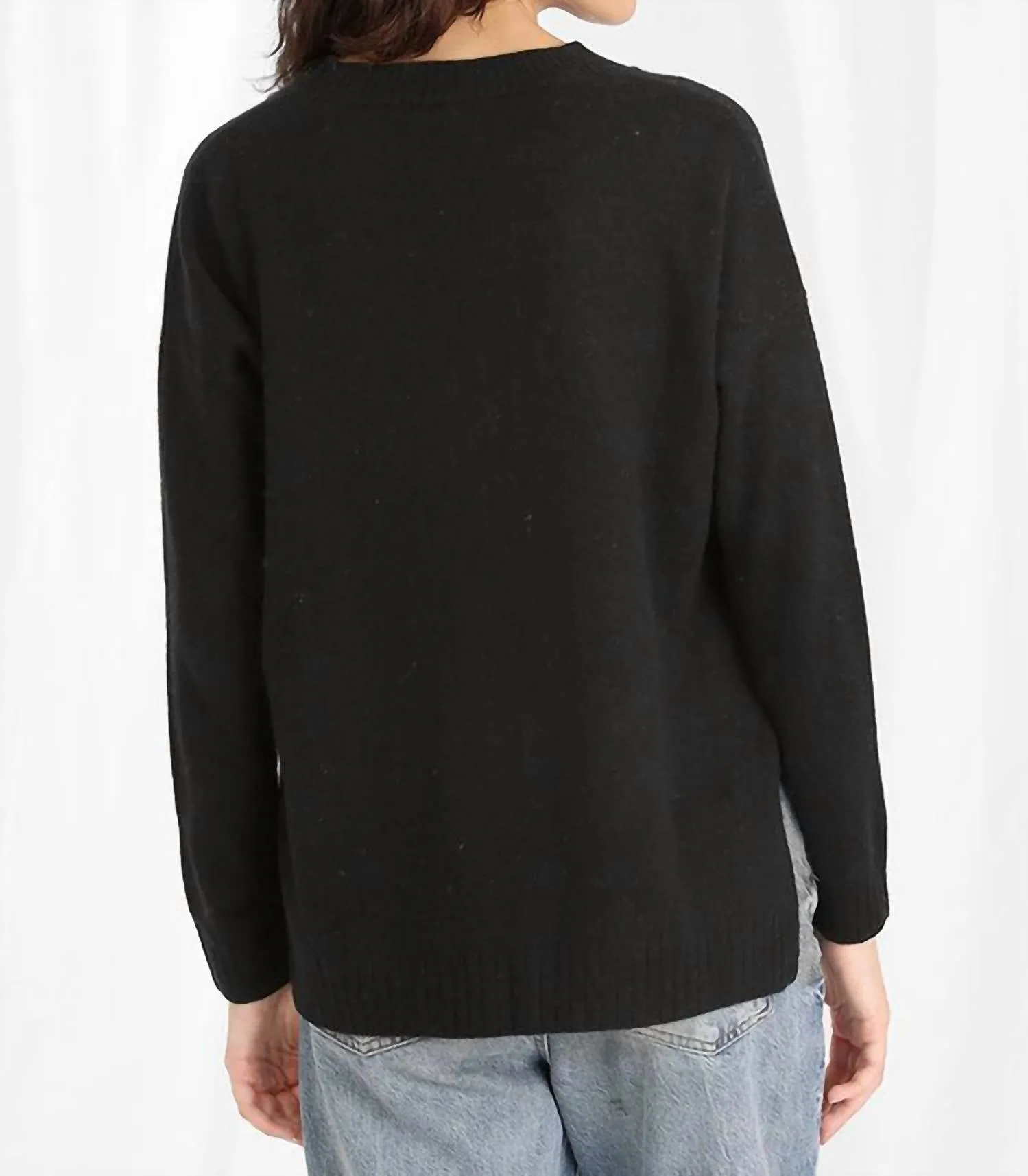Cashmere V Neck Sweater In Black
