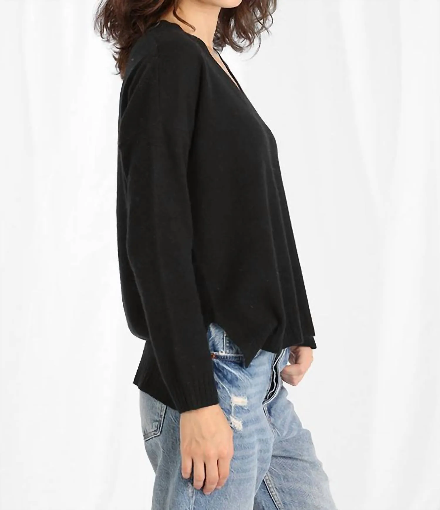 Cashmere V Neck Sweater In Black