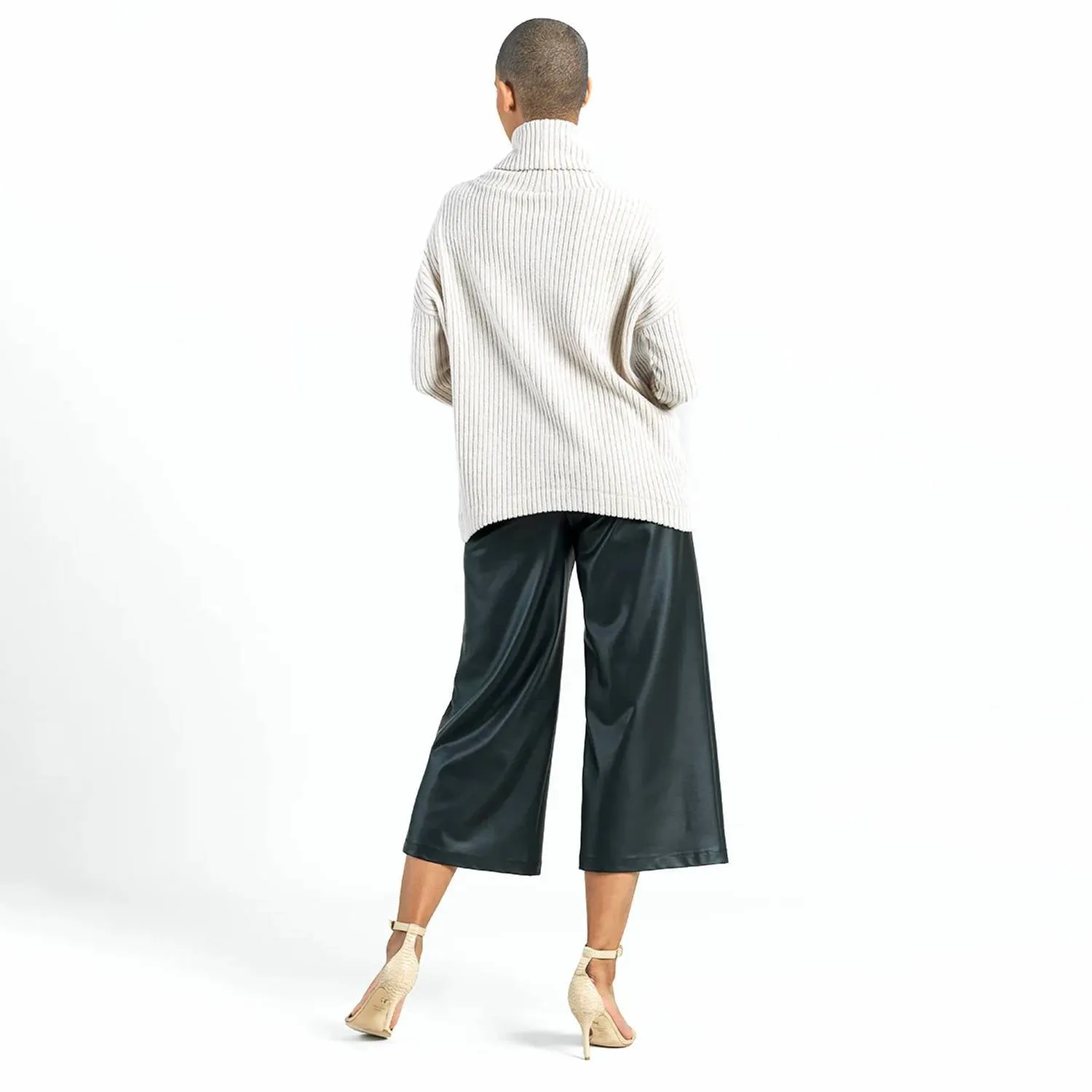 Chunky Ribbed Tipped Hem Sweater Top In Sand