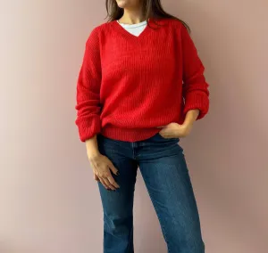 Daphne V Neck Sweater In Red