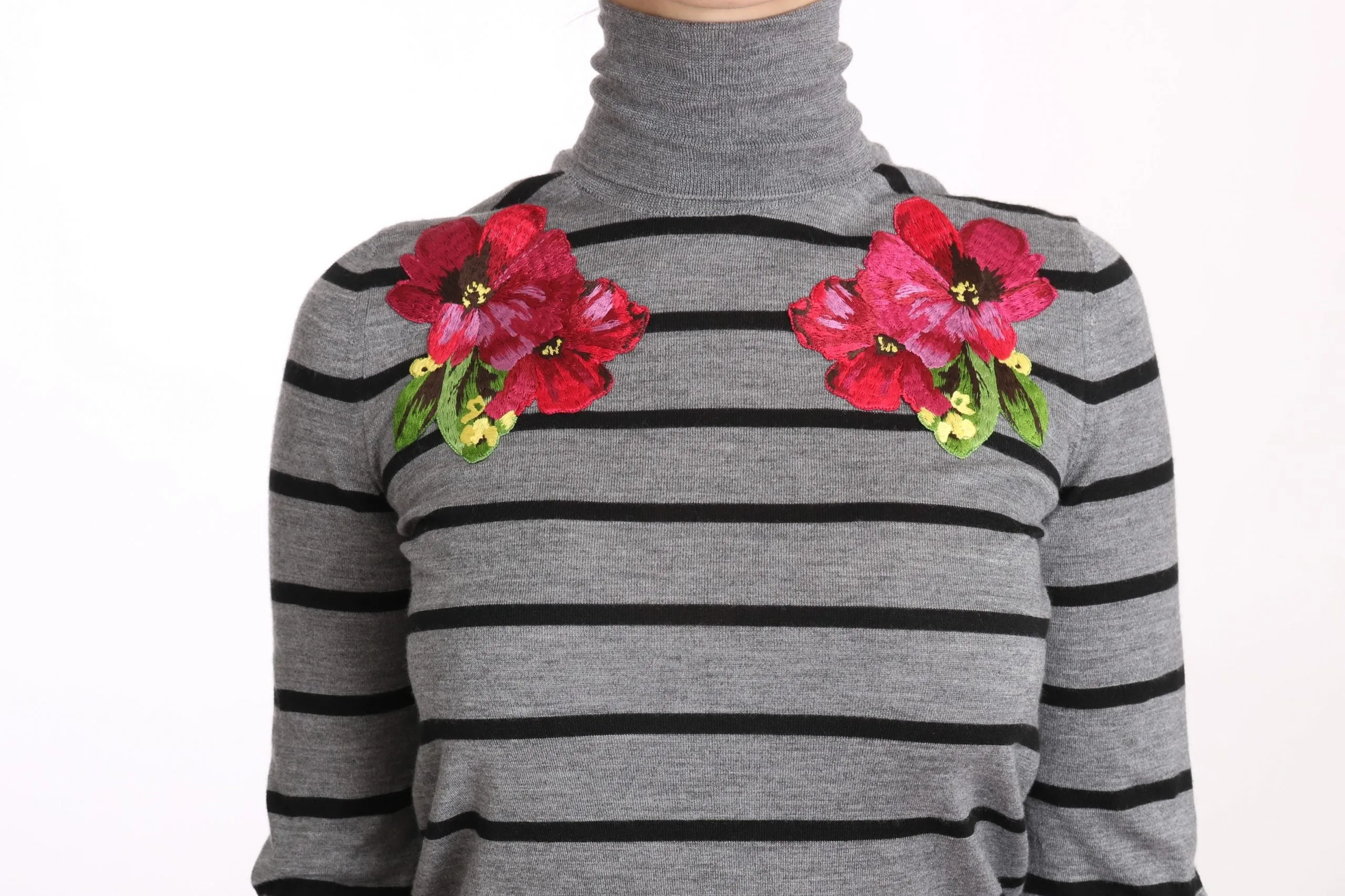 Dolce & Gabbana Elegant Embroide Cashmere-Silk Women's Sweater