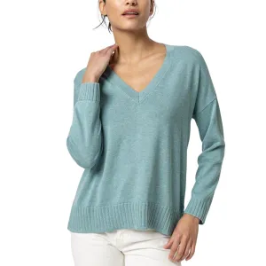 Easy Back Seam V-Neck Sweater In Sea Blue