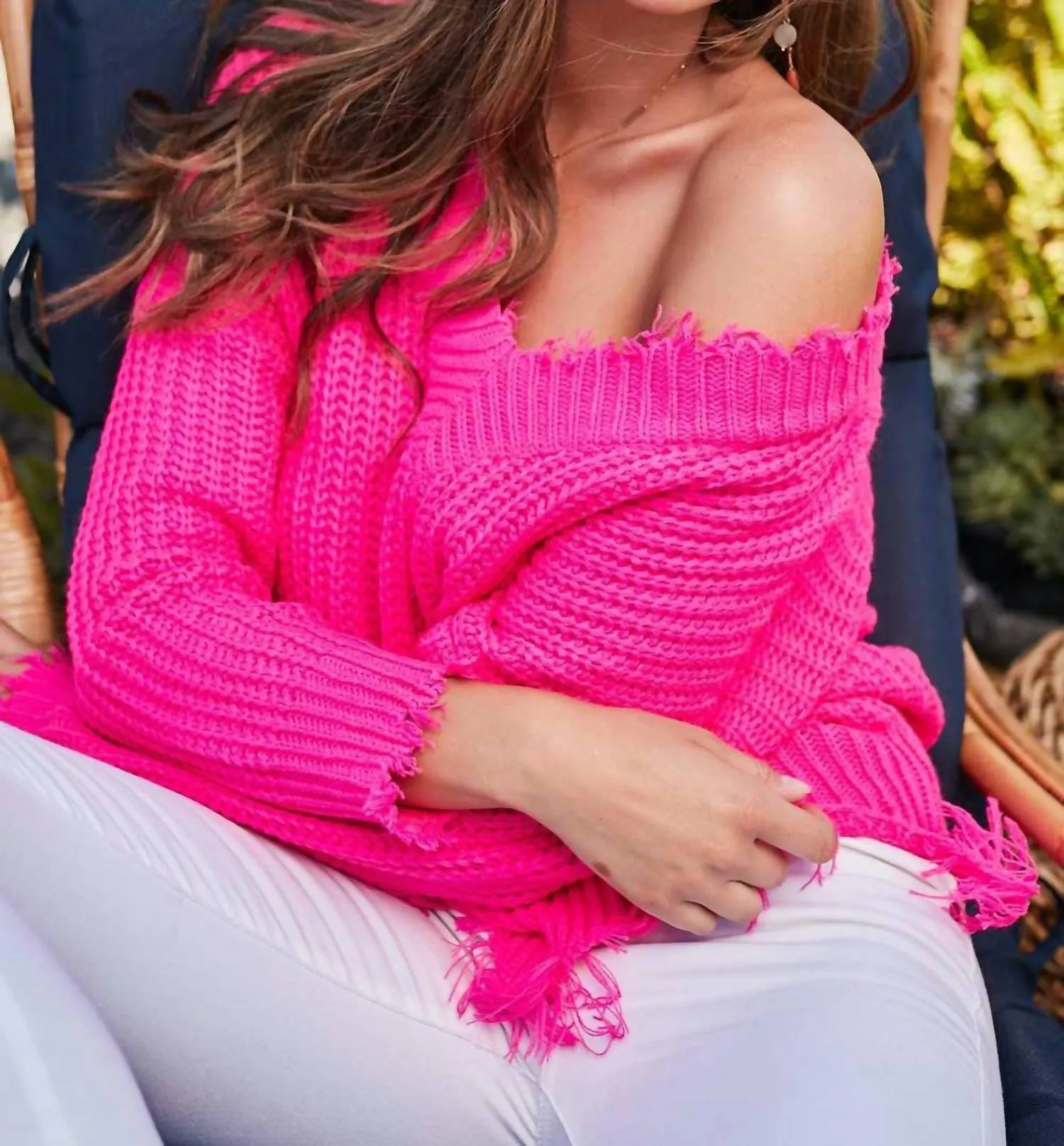Frayed V-Neck Sweater In Neon Pink