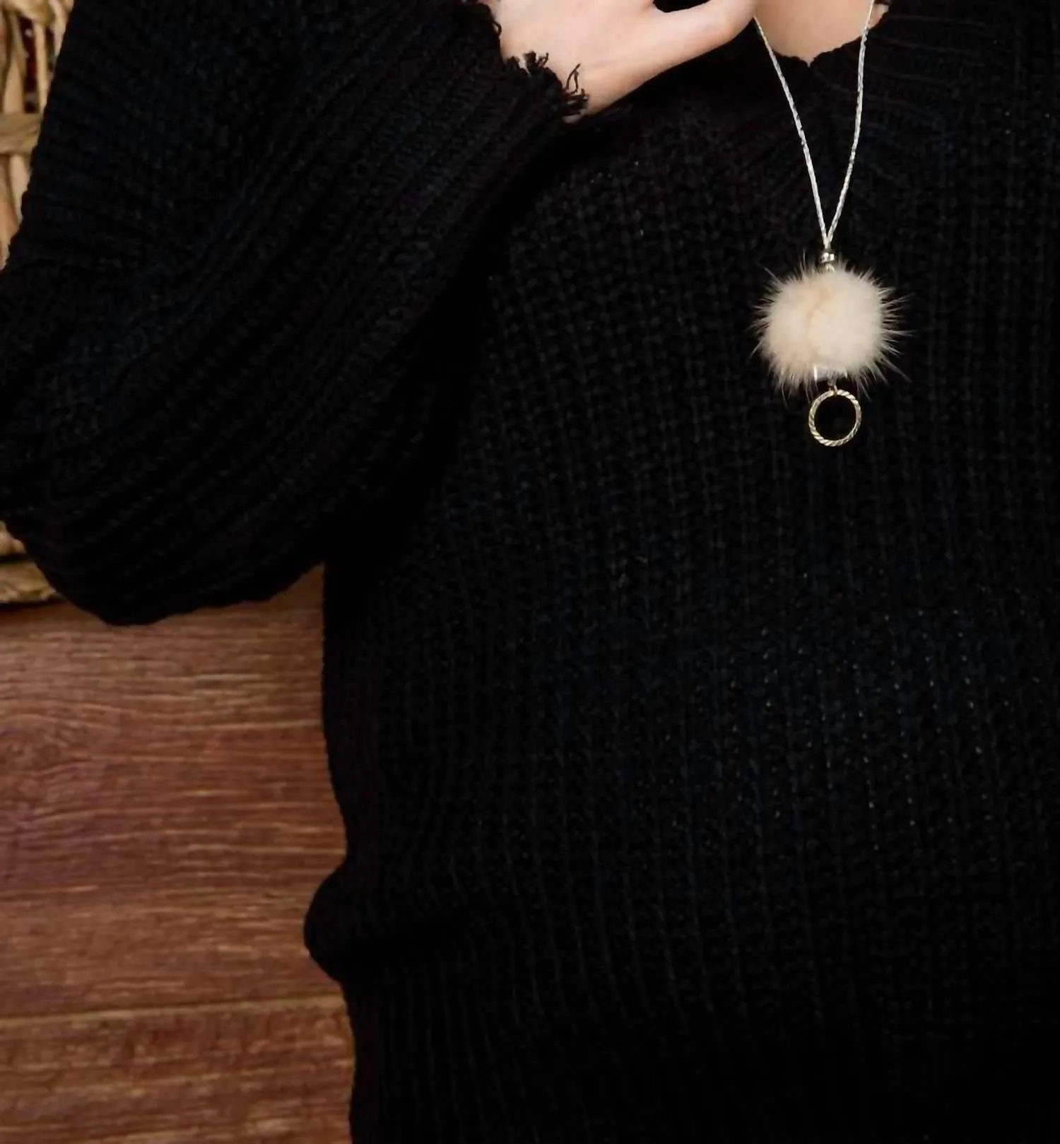 Frayed Zig Zag Sweater In Black