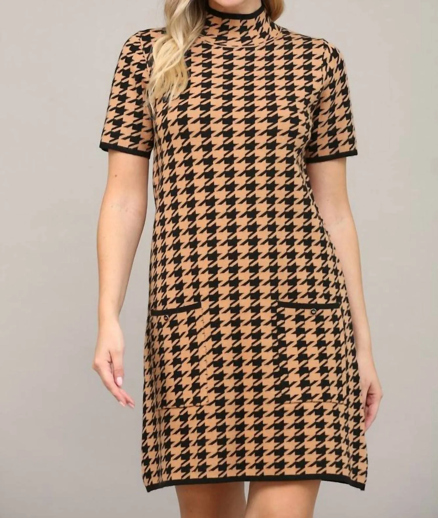 Houndstooth Mock Neck Short Sleeve Sweater Dress In Camel