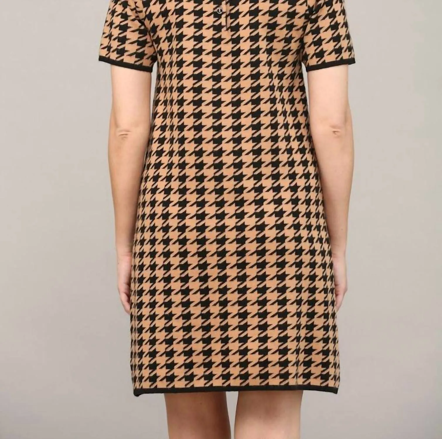 Houndstooth Mock Neck Short Sleeve Sweater Dress In Camel