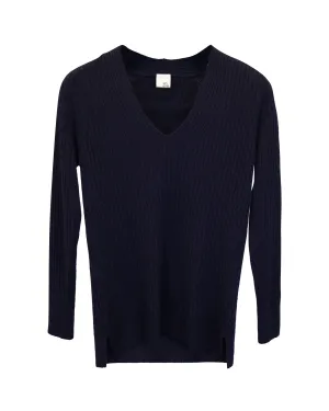 Iris & Ink V-neck Sweater in Navy Blue Cashmere
