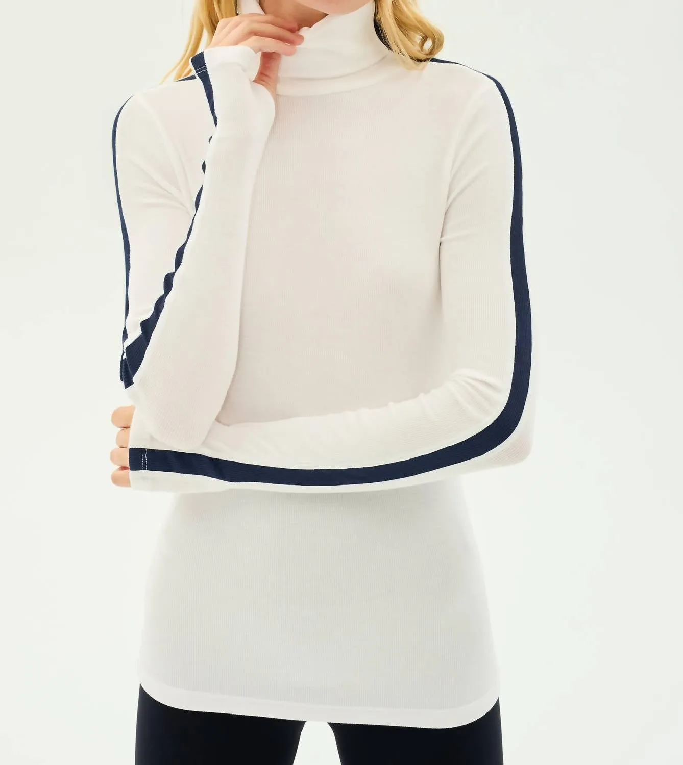 Jackson Rib Turtleneck Top In White/ Indigo