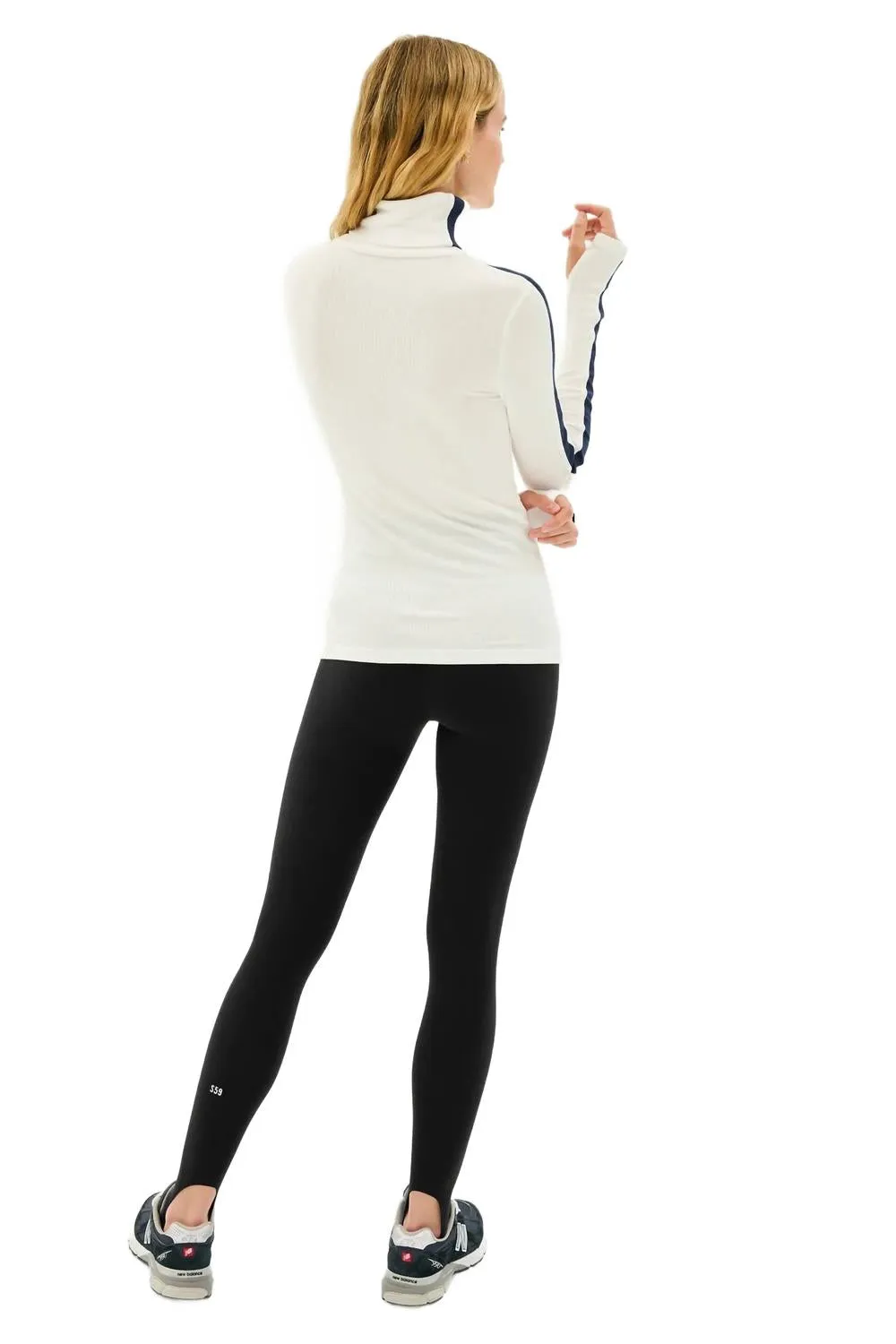 Jackson Rib Turtleneck Top In White/ Indigo