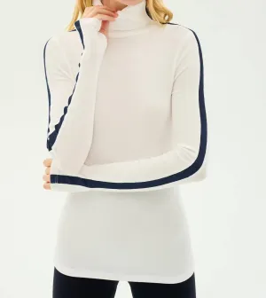 Jackson Rib Turtleneck Top In White/ Indigo