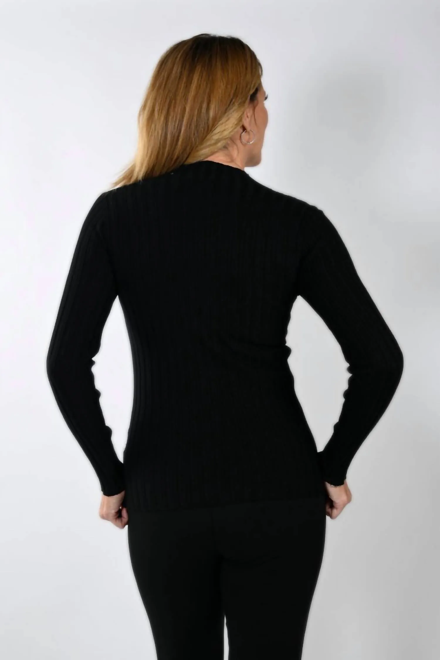 Knit Top 233817U In Black/gold