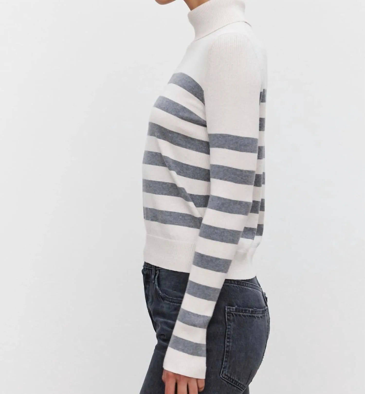 Korie Sweater In Chalk/grey