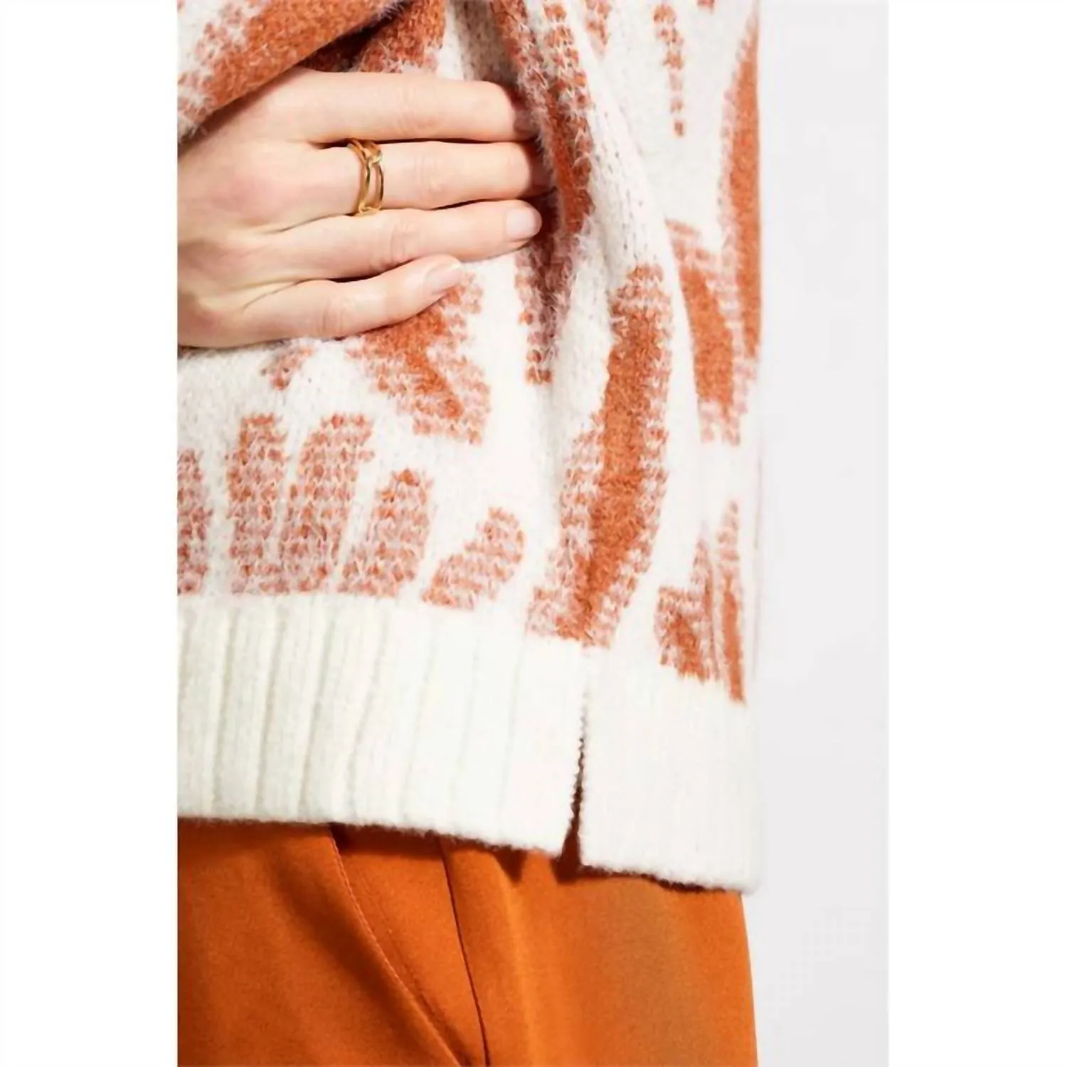 Long Sleeve Jacquard Sweater In Dark Desert