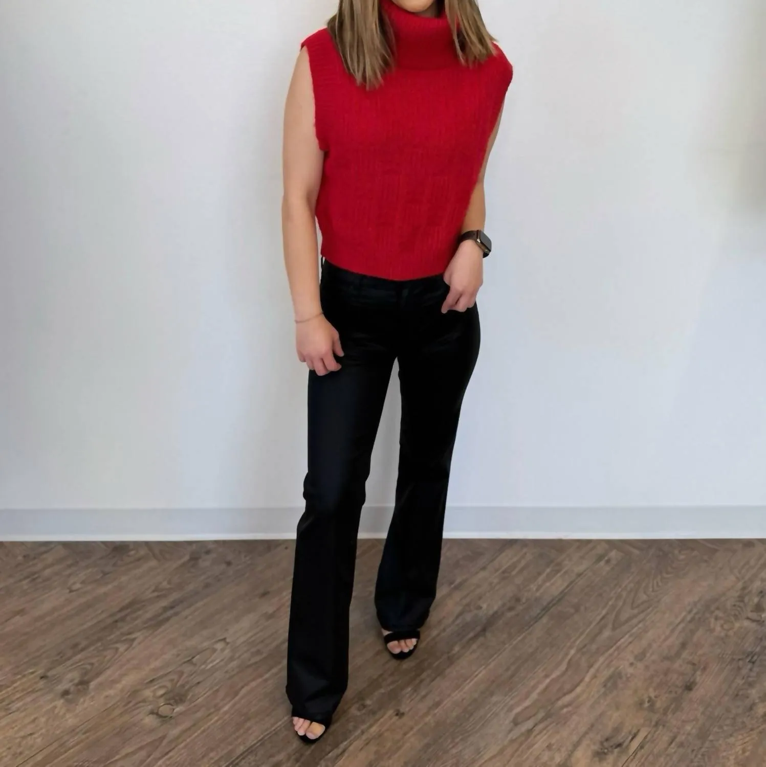 Montiel Sweater Top In Red