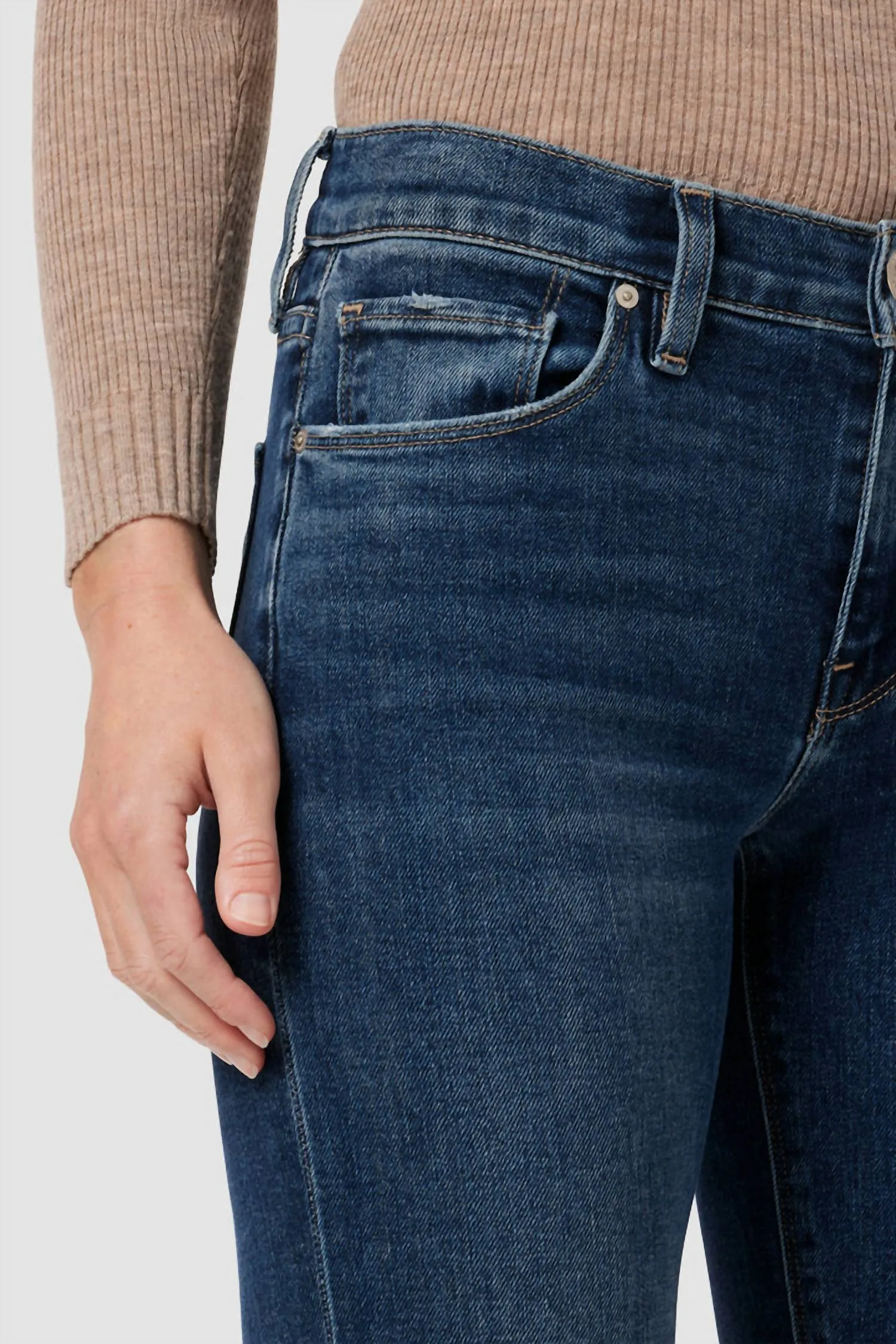Nico Mid-Rise Bootcut Barefoot Jean In Message