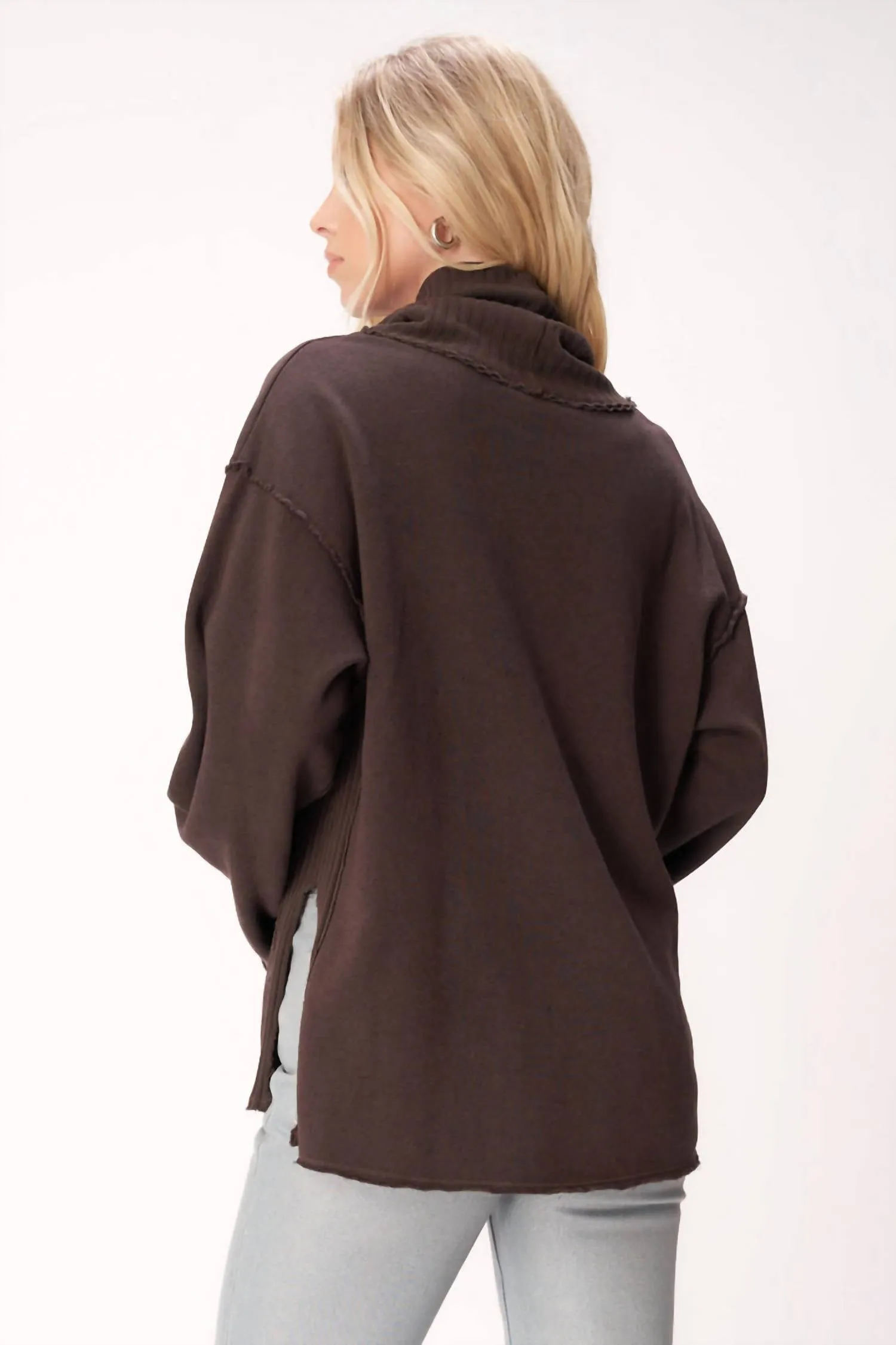 Nicola Funnel Neck Sweatshirt In Black Brown