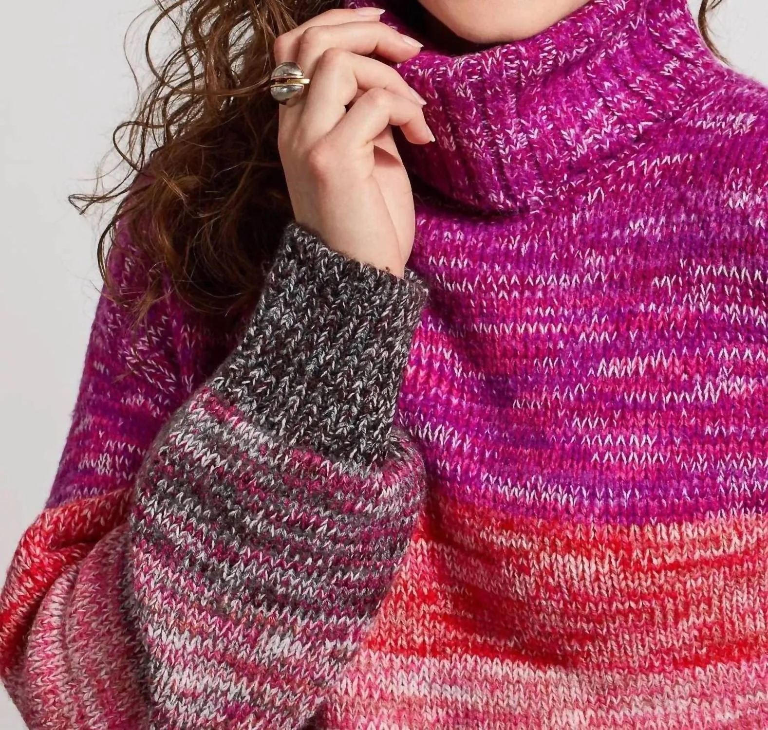 Ombre Turtleneck Sweater In Red Plum