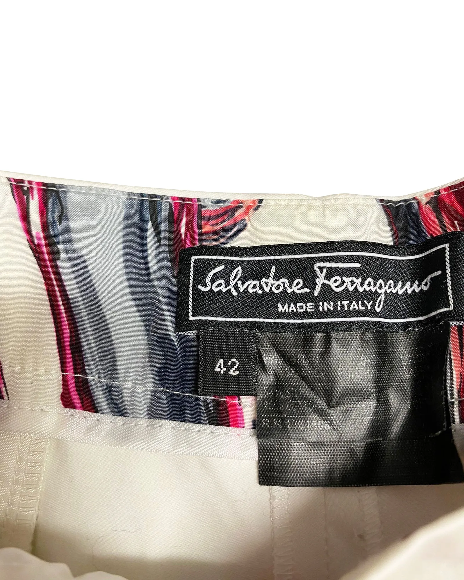 Salvatore Ferragamo White Trousers in White Silk