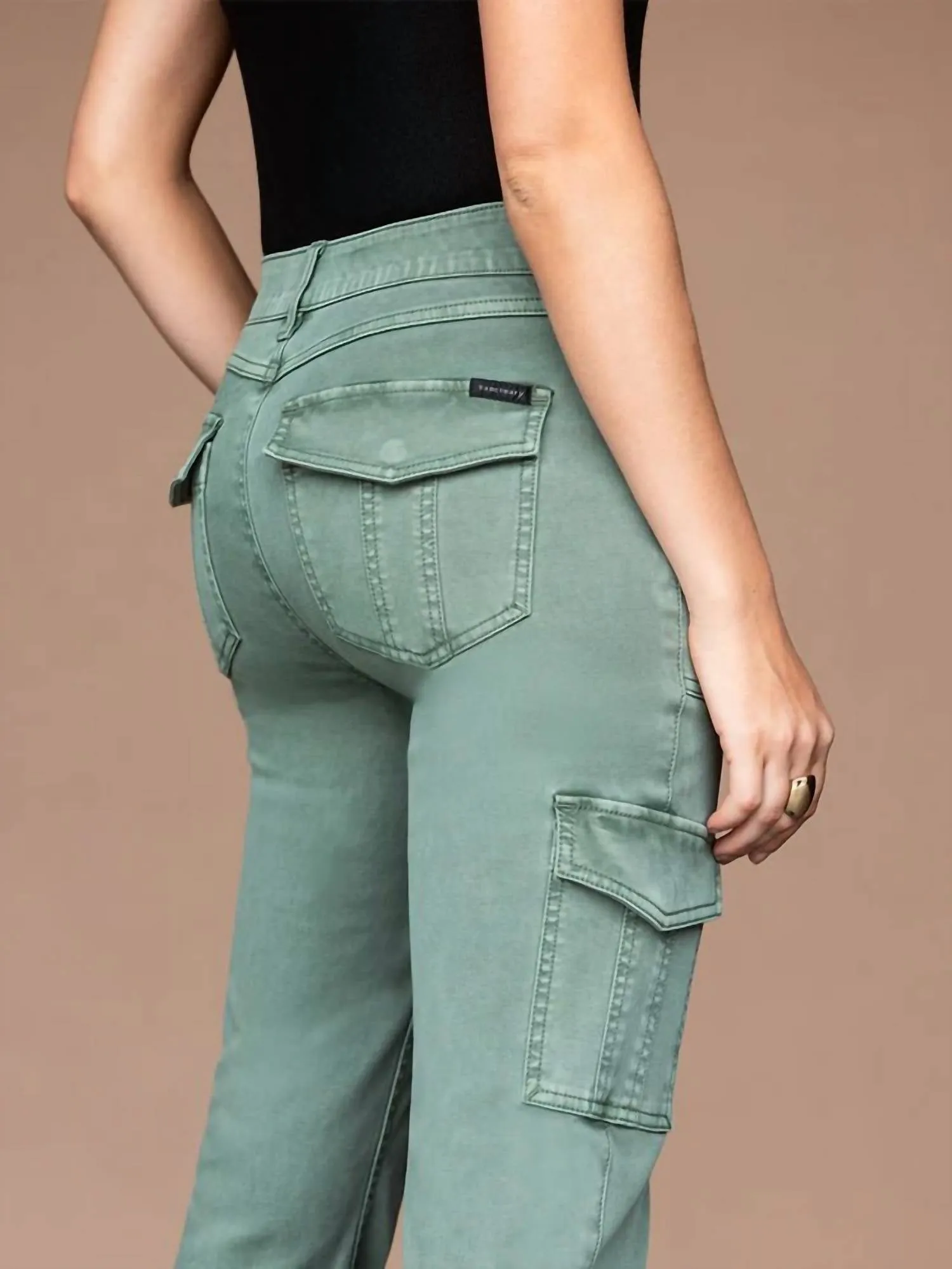 Sculpted Hayden Standard Rise Cargo Pant In Dark Spruce