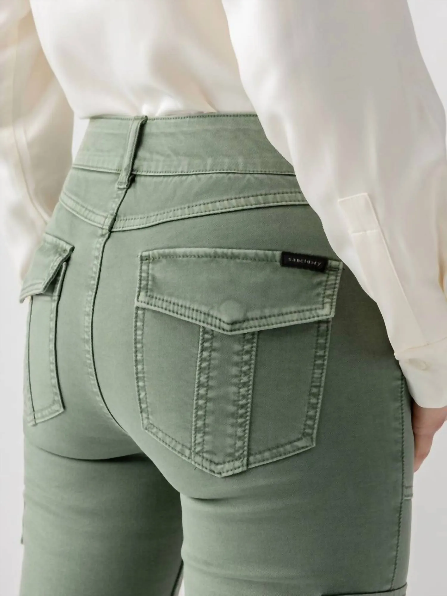 Sculpted Hayden Standard Rise Cargo Pant In Dark Spruce