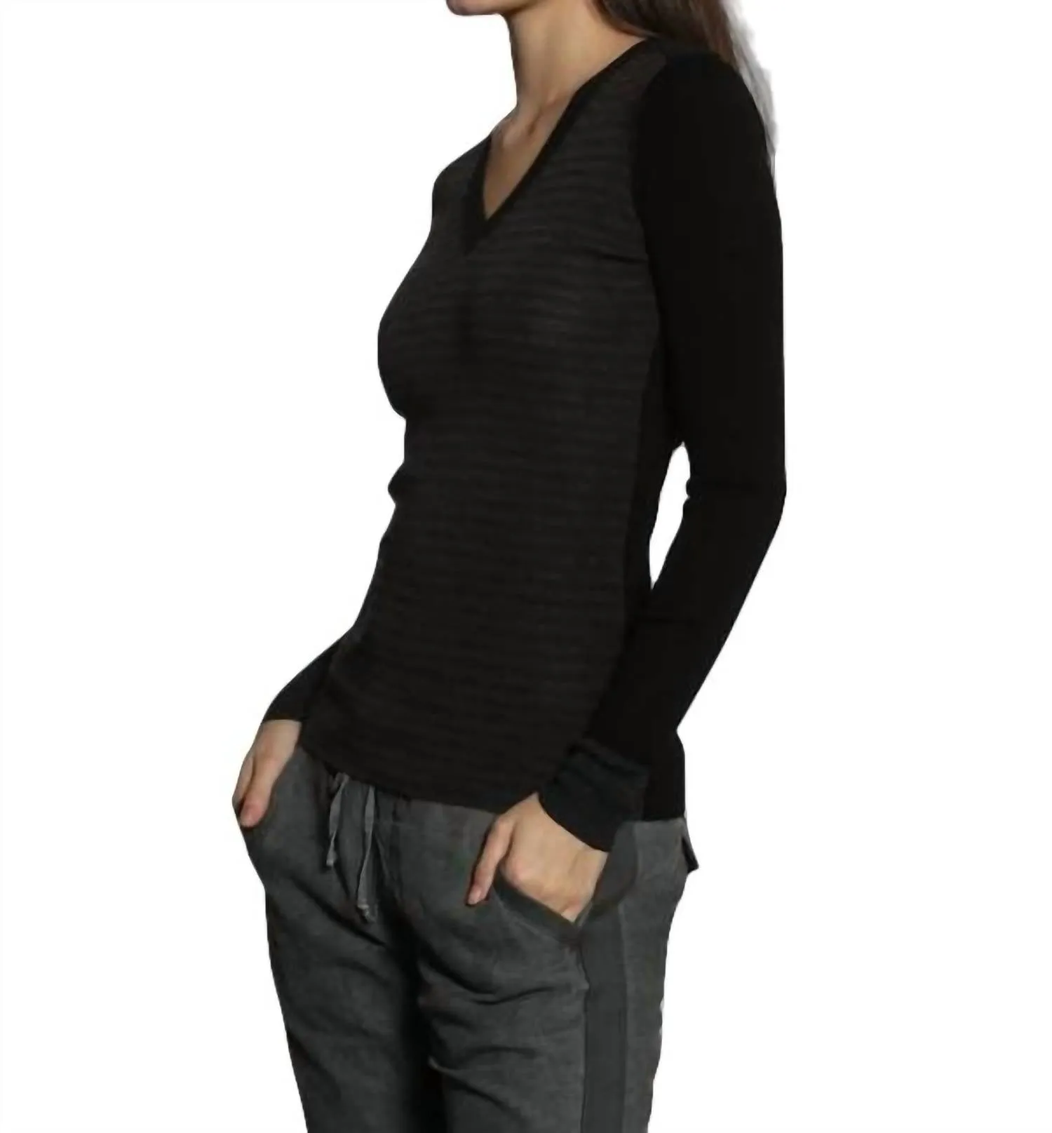 Skinny Rib Vee Pullover In Brown/charcoal