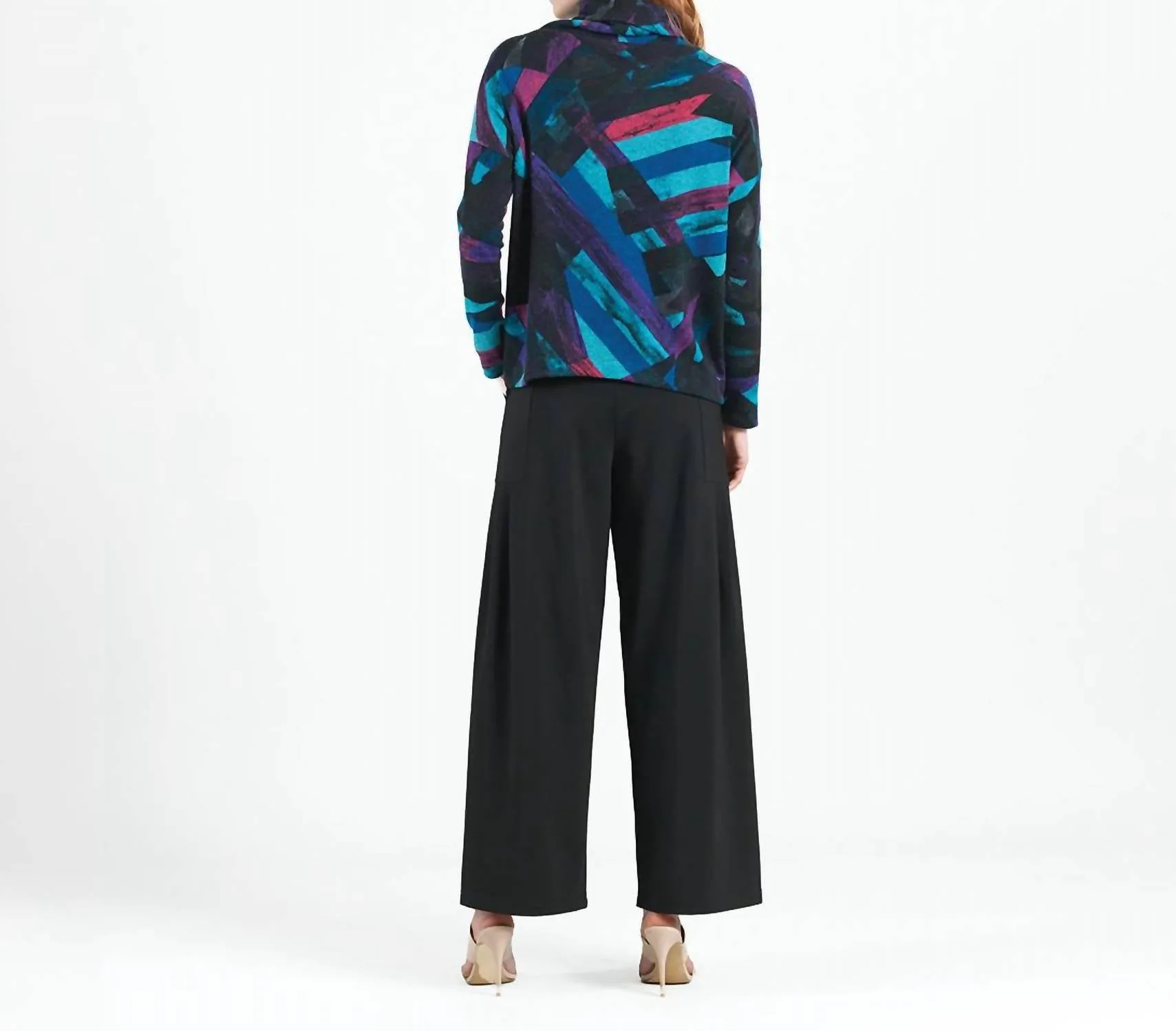 Tipped Hem Sweater Top In Ribbon Print