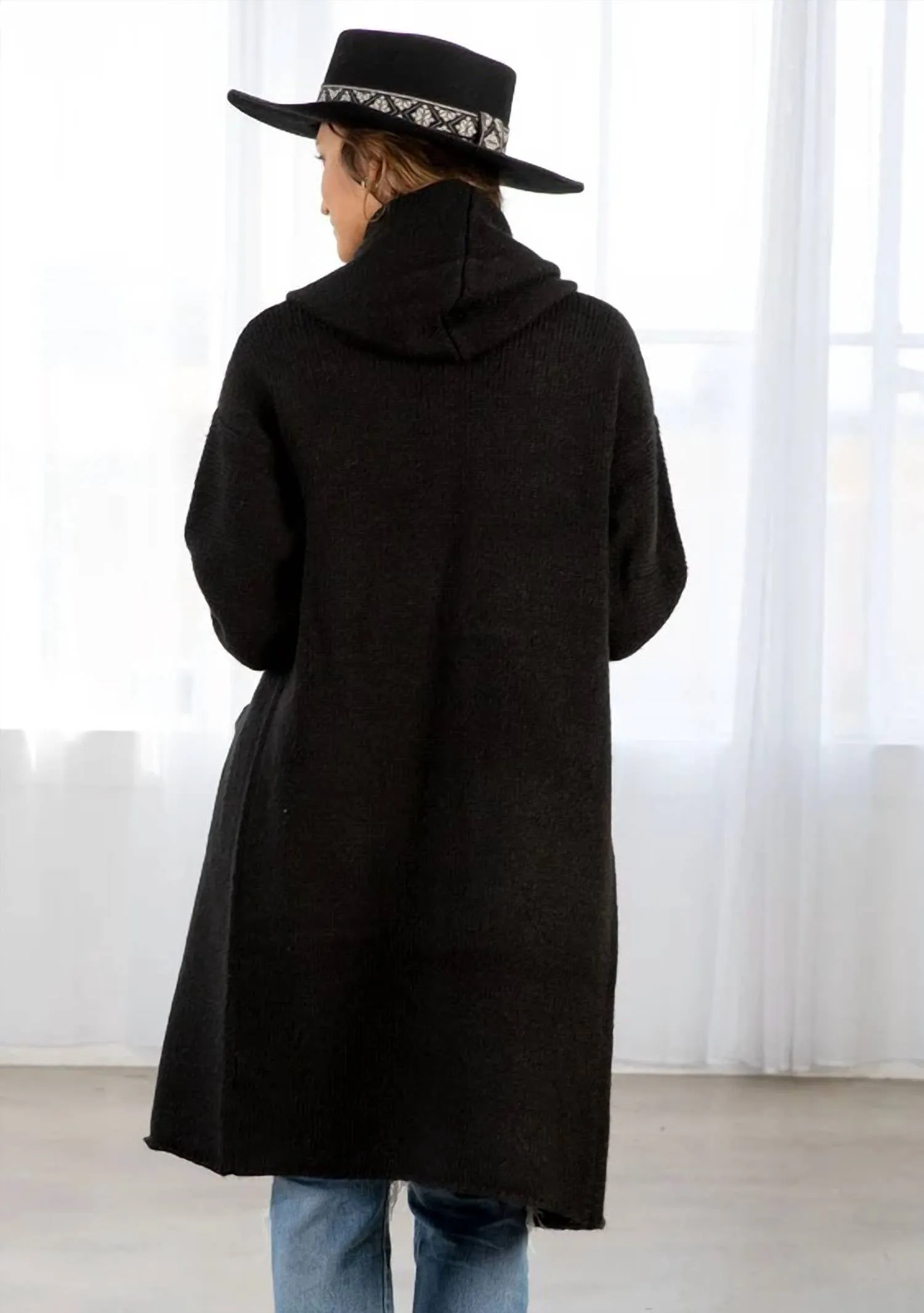 Ultra Cozy Two Pocket Cardigan In Black