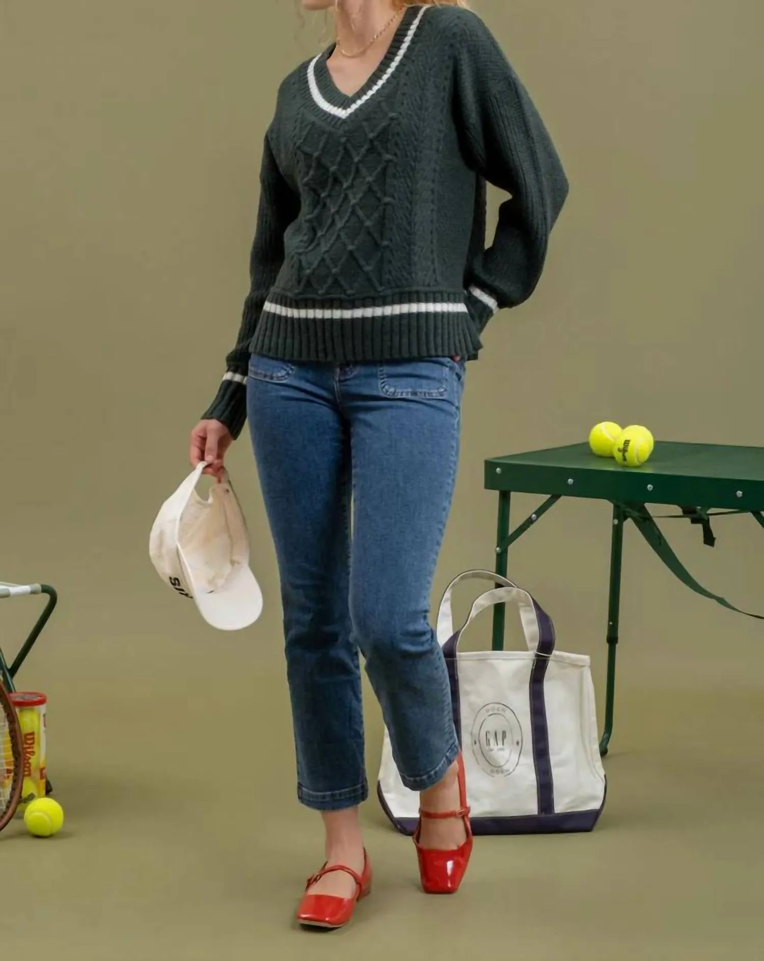 V-Neck Cable Knit Sweater W/contrast Detail In Hunter Green