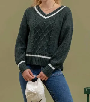 V-Neck Cable Knit Sweater W/contrast Detail In Hunter Green