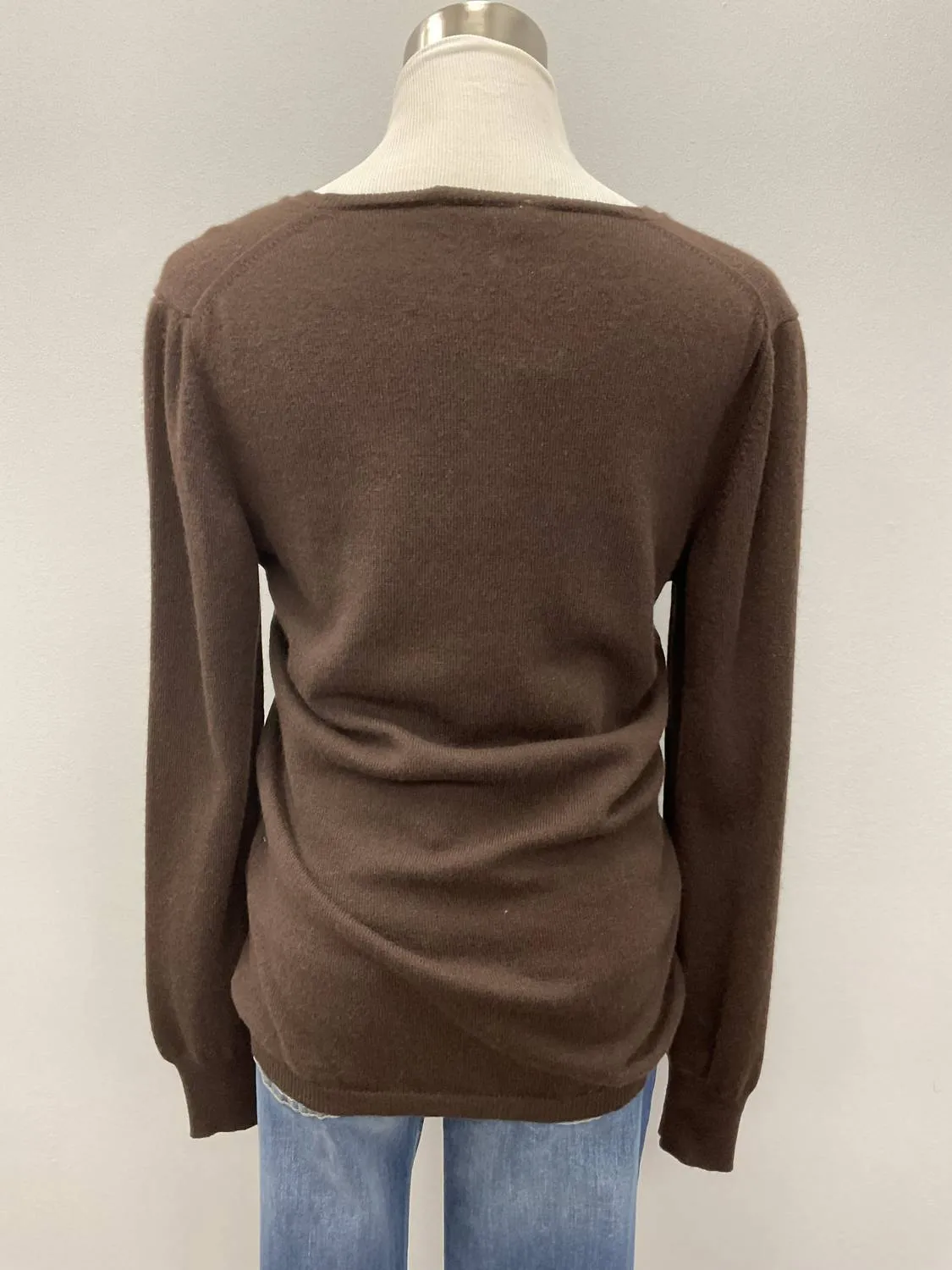 V-Neck Cashmere Sweater In Chocolate