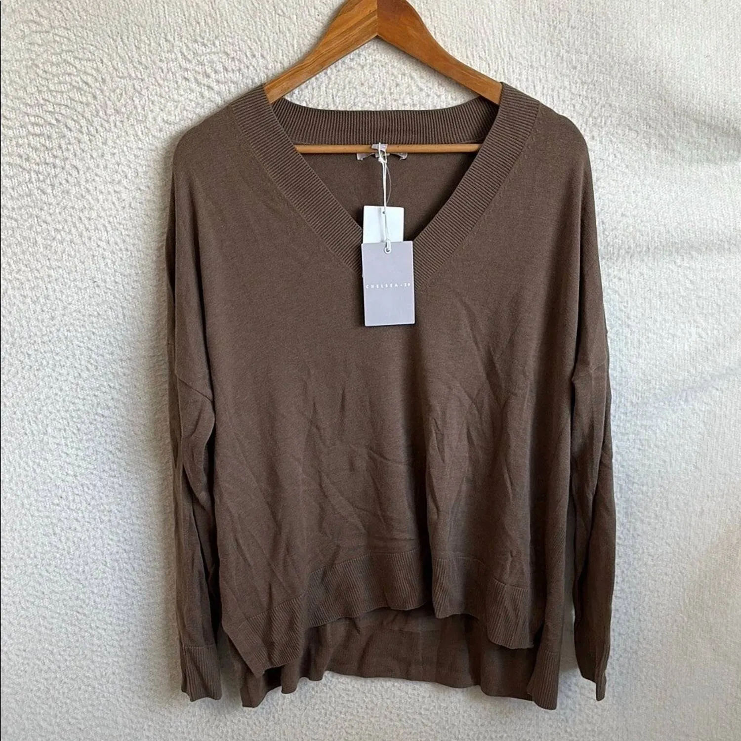 V-Neck Sweater In Brown Shitake