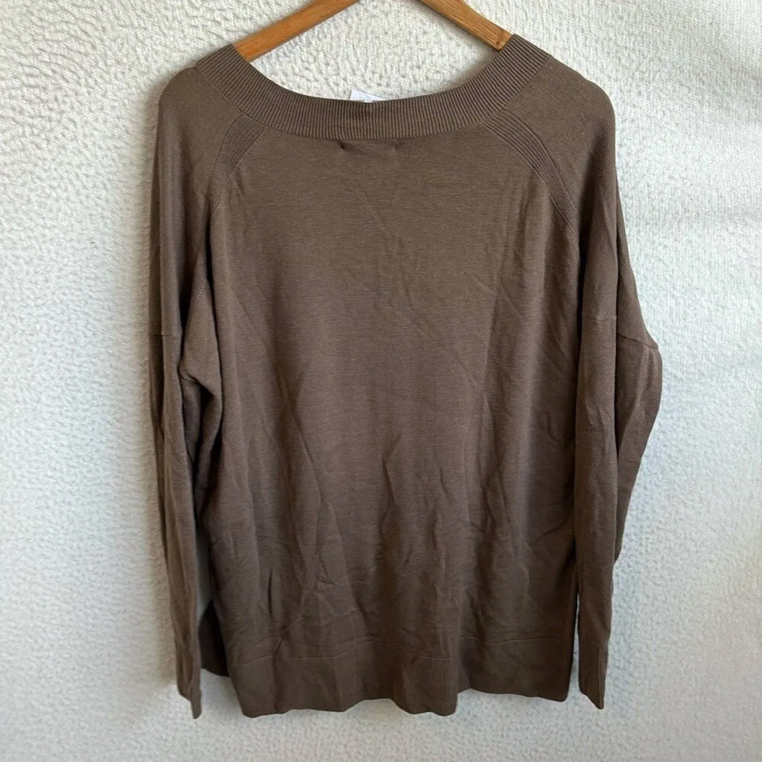 V-Neck Sweater In Brown Shitake
