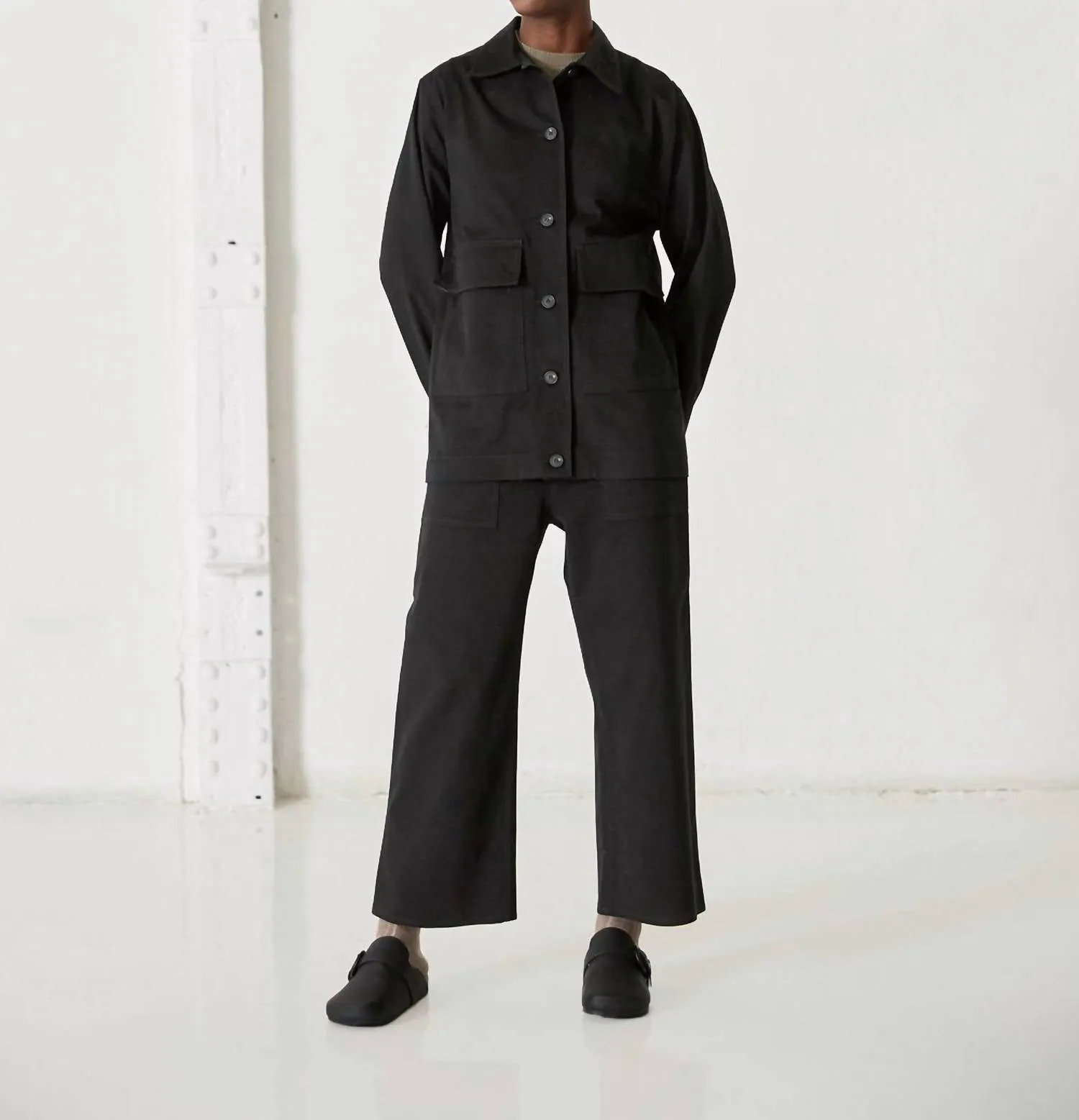 Vena Trousers In Black
