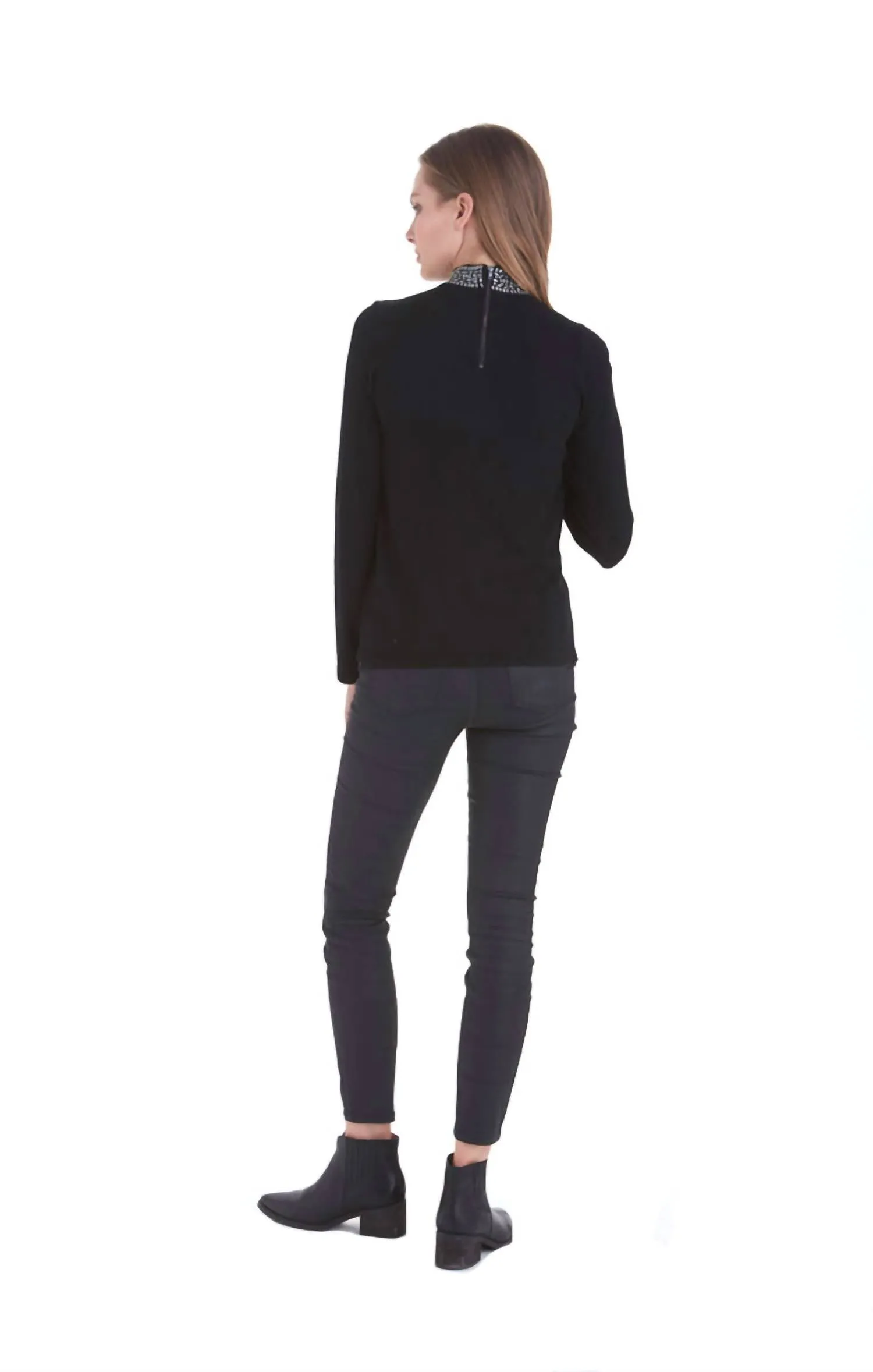 Vivienne Turtleneck Sweater In Black