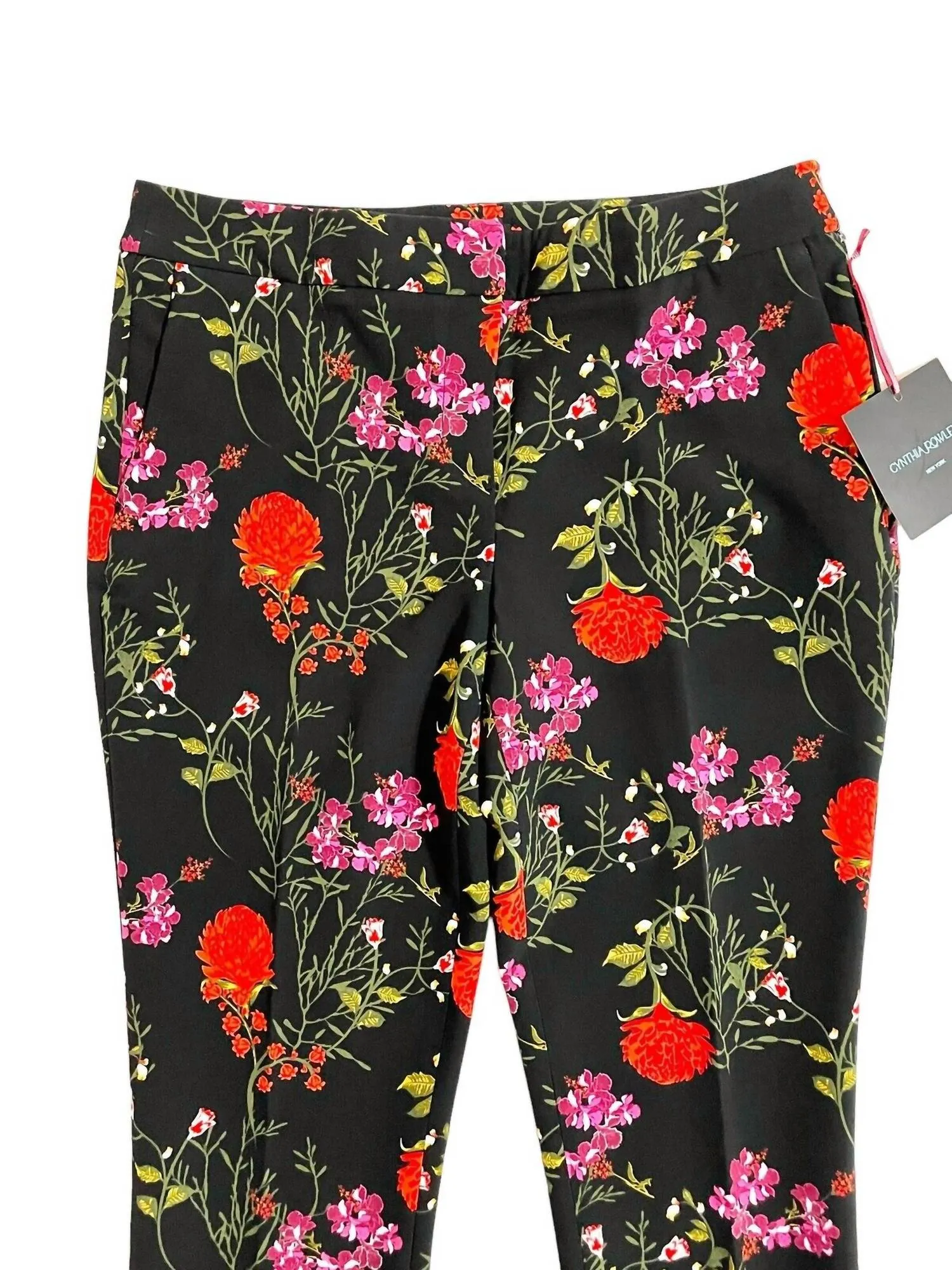 Women's Cropped Floral Print Cigarette Leg Pant In Multicolor