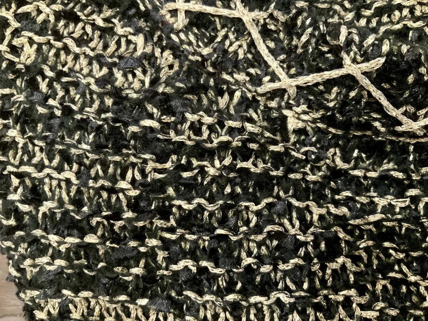 Woven Sweater In Black & Gold