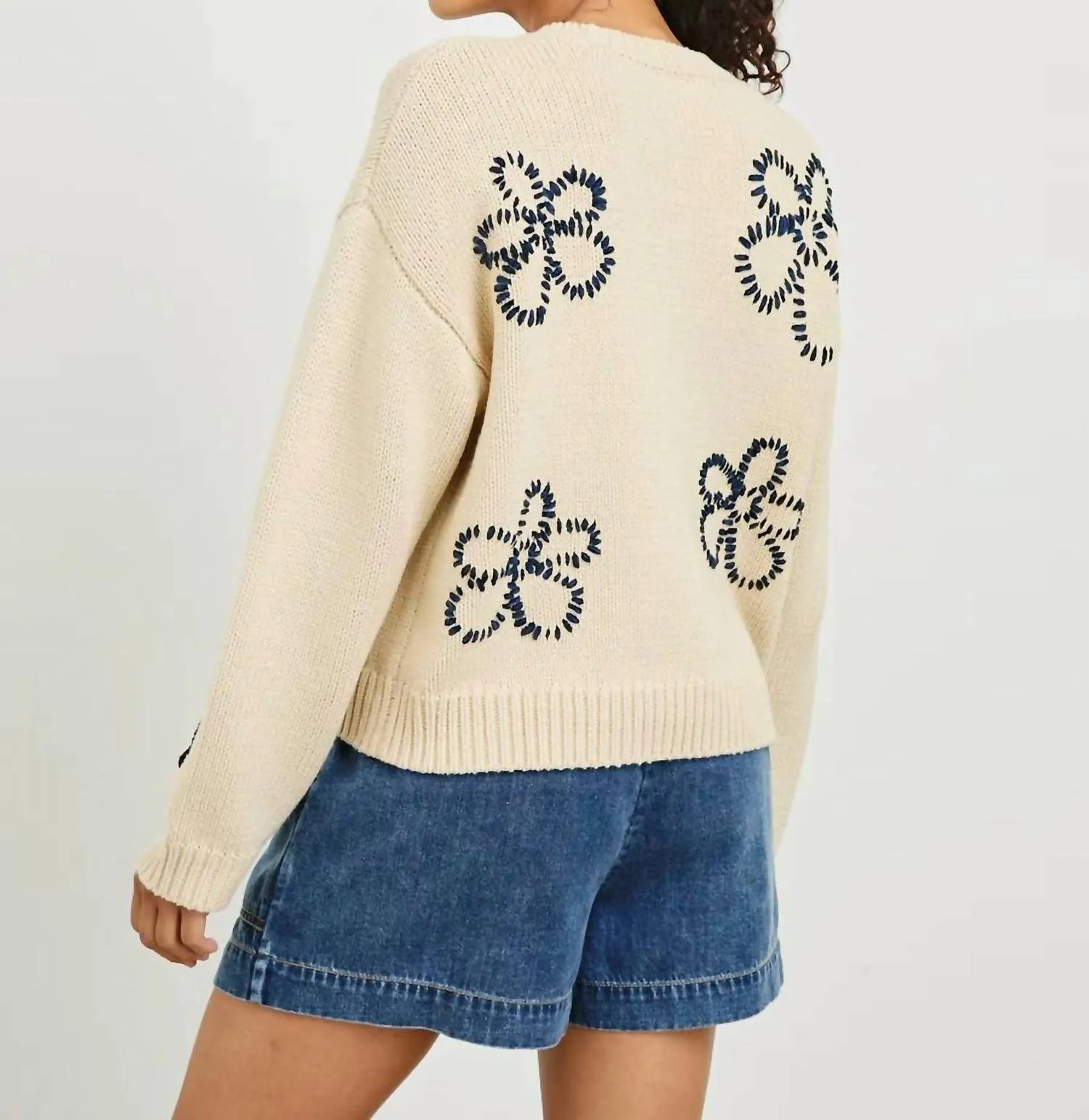 Zoey Daisy Sweater In Ivory Navy